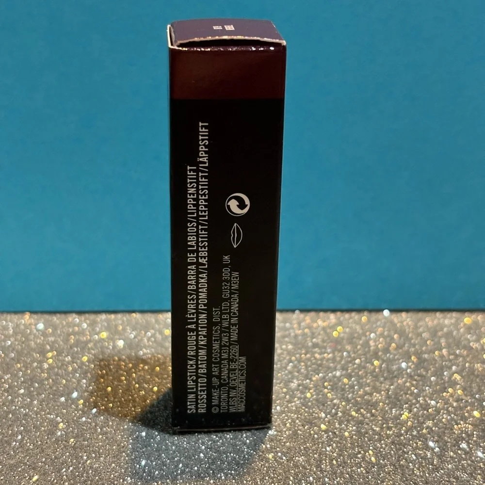 BNIB! MAC Satin Lipstick in REBEL 819 💄💋